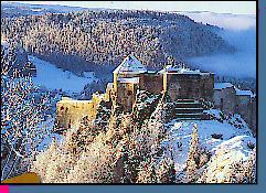 Le Château de Joux en hiver